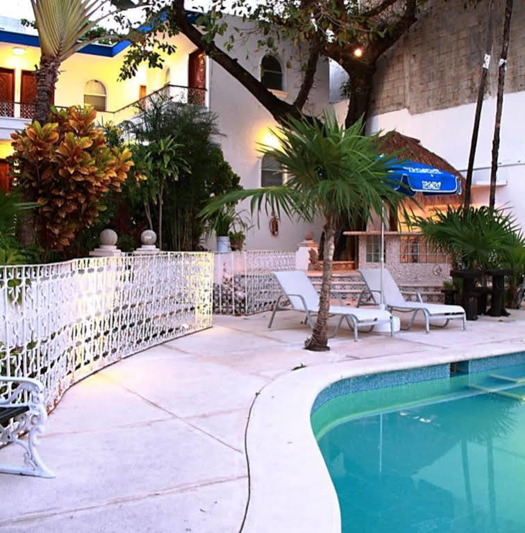 Tropical Casablanca Party Zone Hotel Playa del Carmen Exterior foto