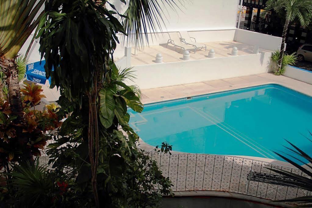 Tropical Casablanca Party Zone Hotel Playa del Carmen Exterior foto